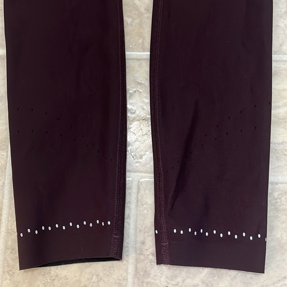 Lululemon dark burgundy tights size 4 - Picture 5 of 12